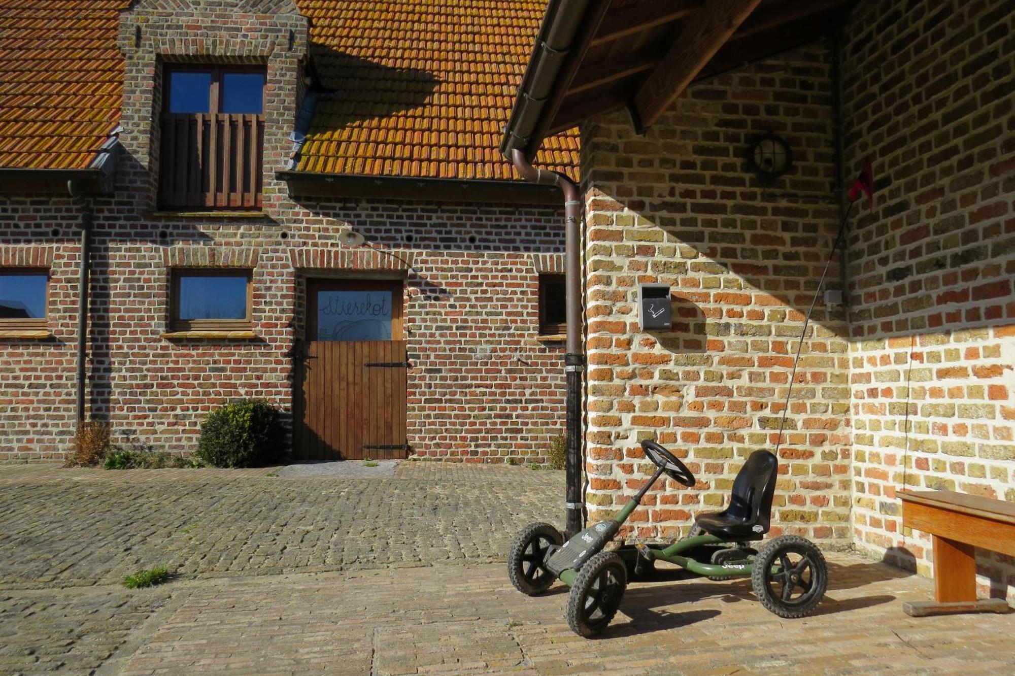 Holiday Home 'T Hof Der Witte Damen Veurne Exteriér fotografie